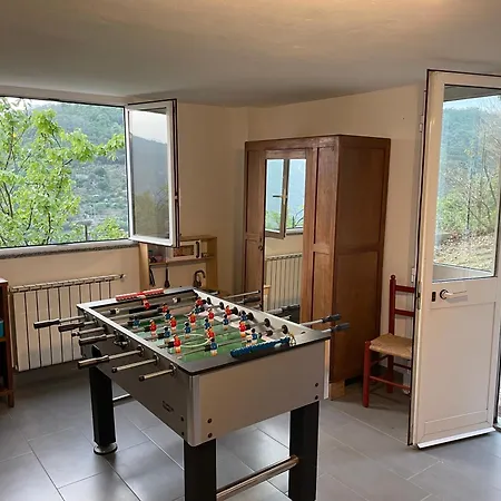 Feriehus Casa In Campagna: Completo Relax Albissola Marina