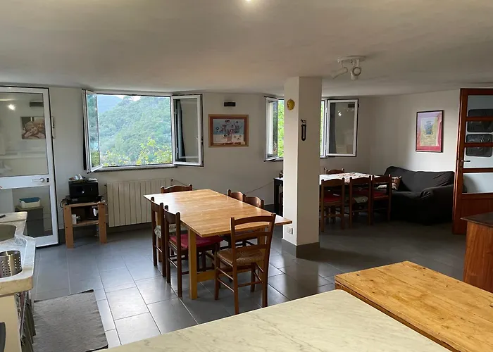 Casa In Campagna: Completo Relax * Albissola Marina
